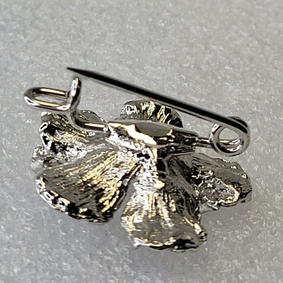 Mini Rhodium Hibiscus Flower Brooch Lapel Pin for Men or Women - Picture 3 of 9